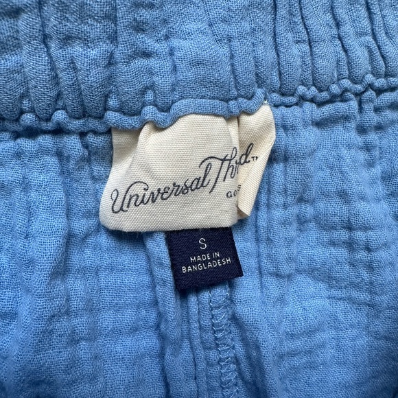 Small Linen Universal Thread Blue Shorts - Picture 3 of 4